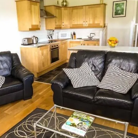 The Summer Palace * Middleham