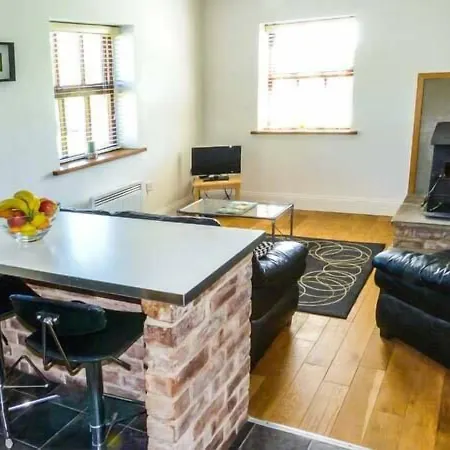 The Summer Palace * Middleham